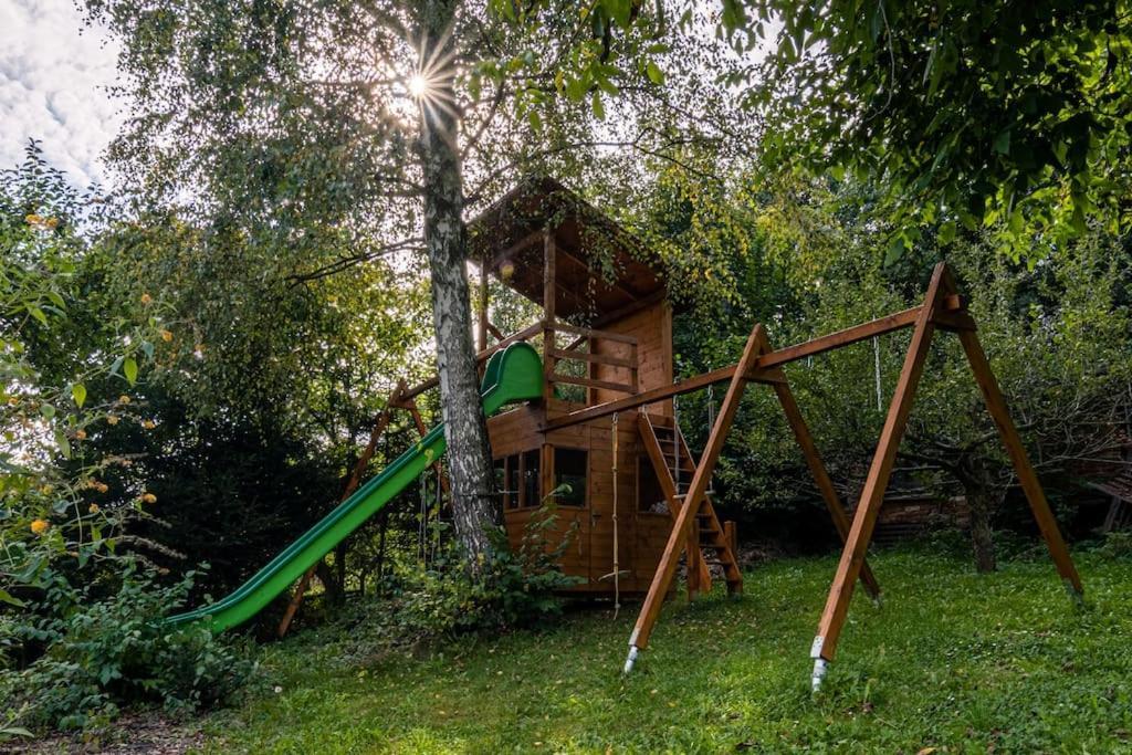 Apartman V Podzamci リフノフ・ナト・クニェジュノウ エクステリア 写真